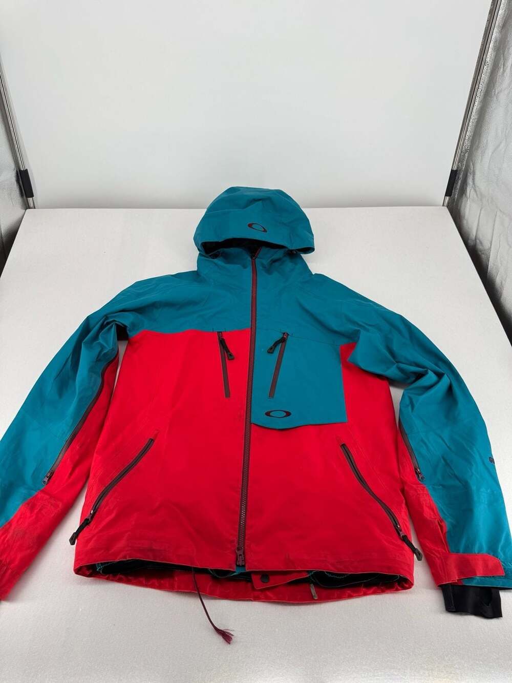 Oakley Gore-Tex Pro Snowboarding Jacket Size S Red Teal